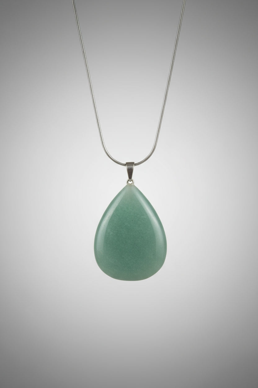 Colgante Gota Cuarzo Verde – Sanación y bienestar