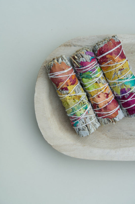 Atado de Salvia Blanca con Pétalos