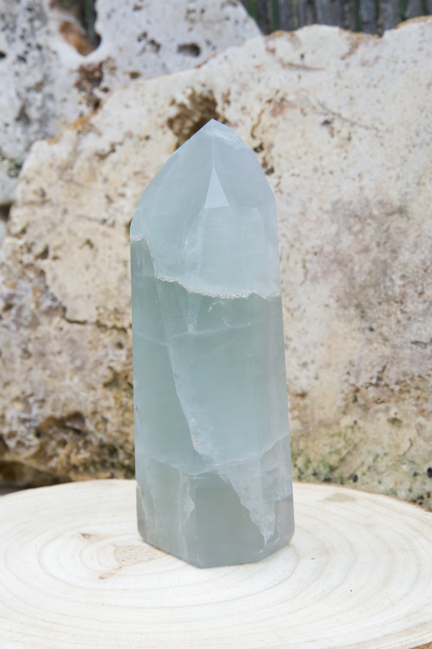 Punta pulida de Fluorita Arcoíris – Purificación y equilibrio