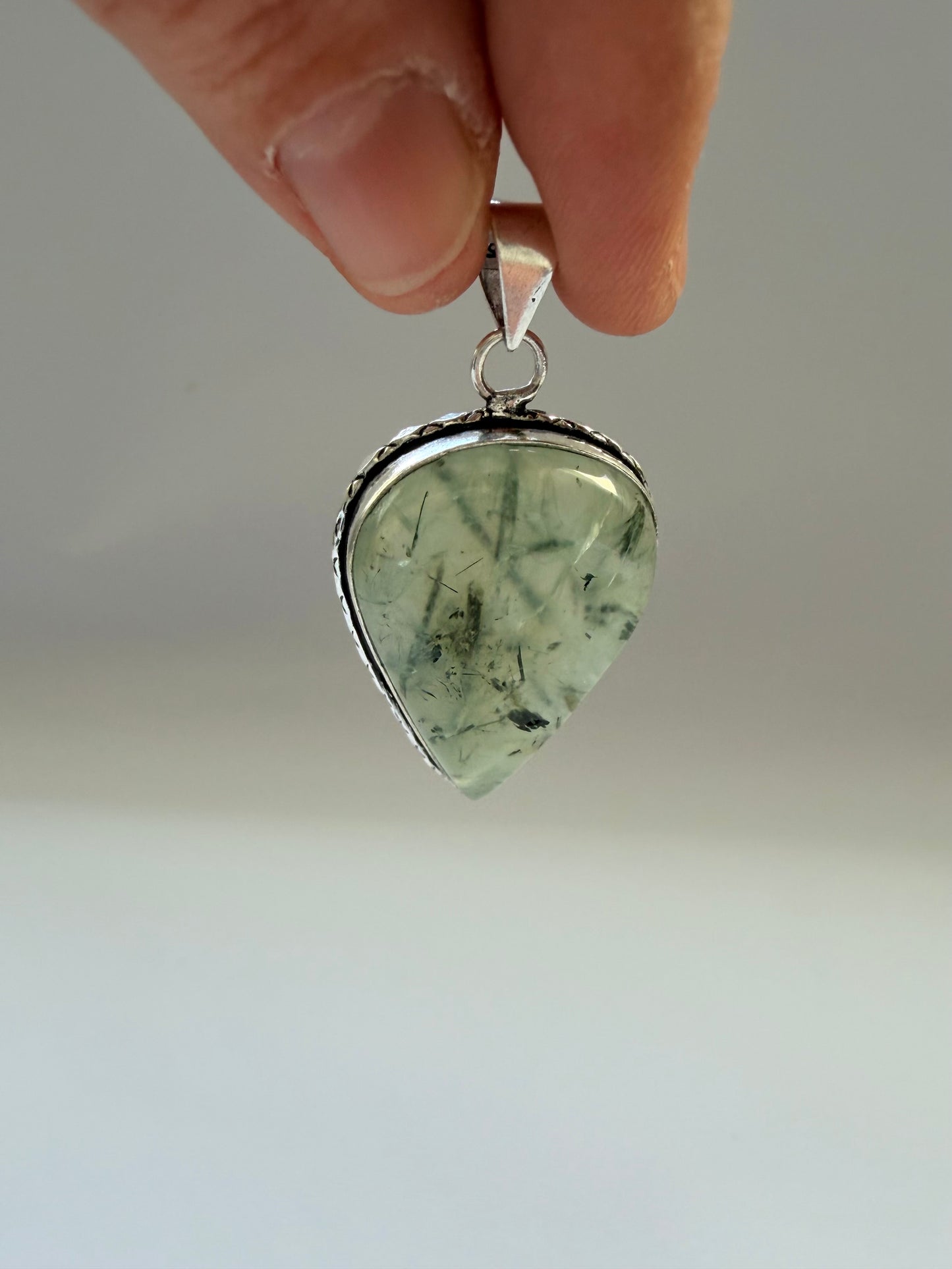 Colgante Alhena · Prehnita