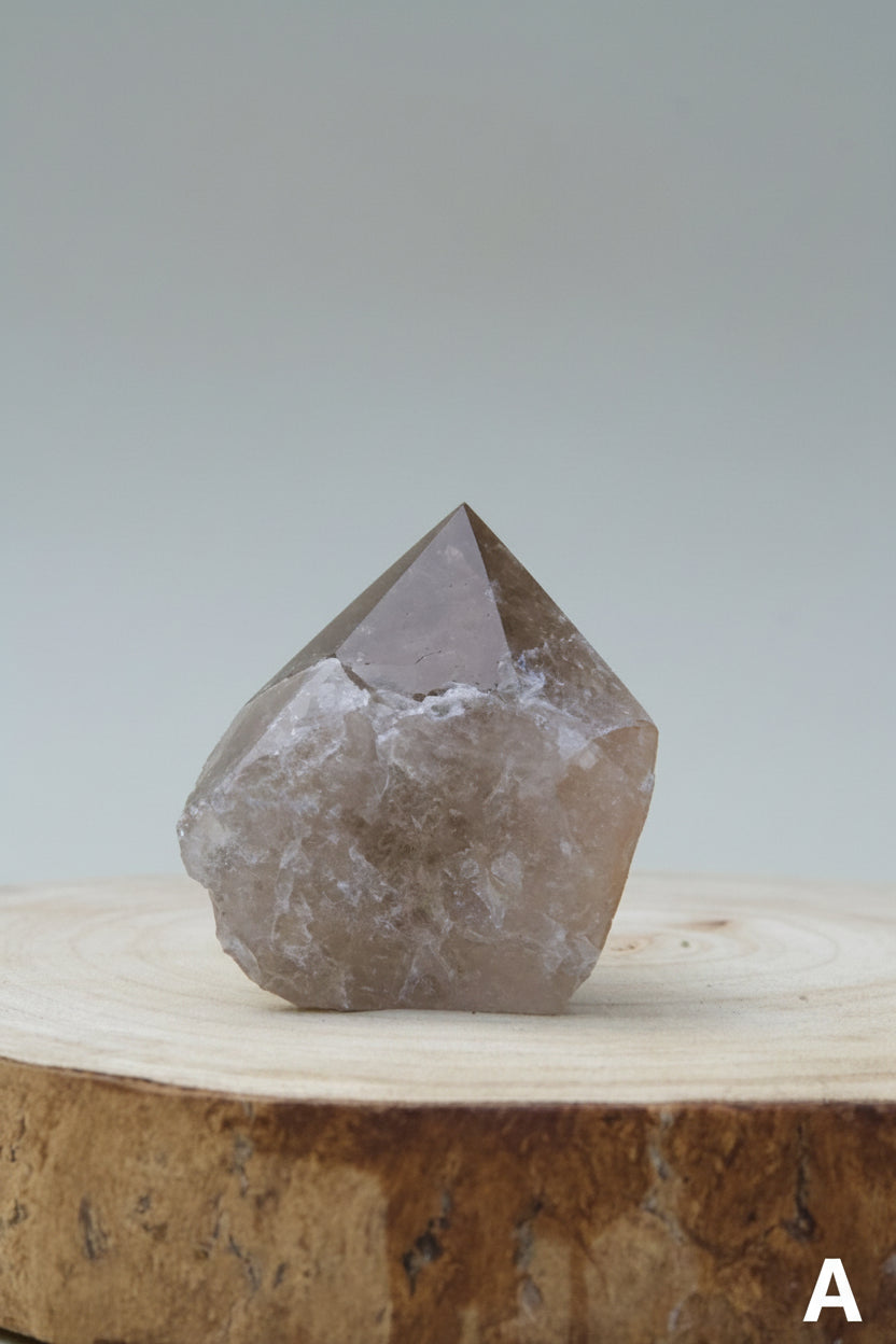 Punta Semipulida de Cuarzo Ahumado – Protección, Estabilidad y Conexión a Tierra